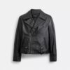 Chaqueta de motociclista de cuero encogido