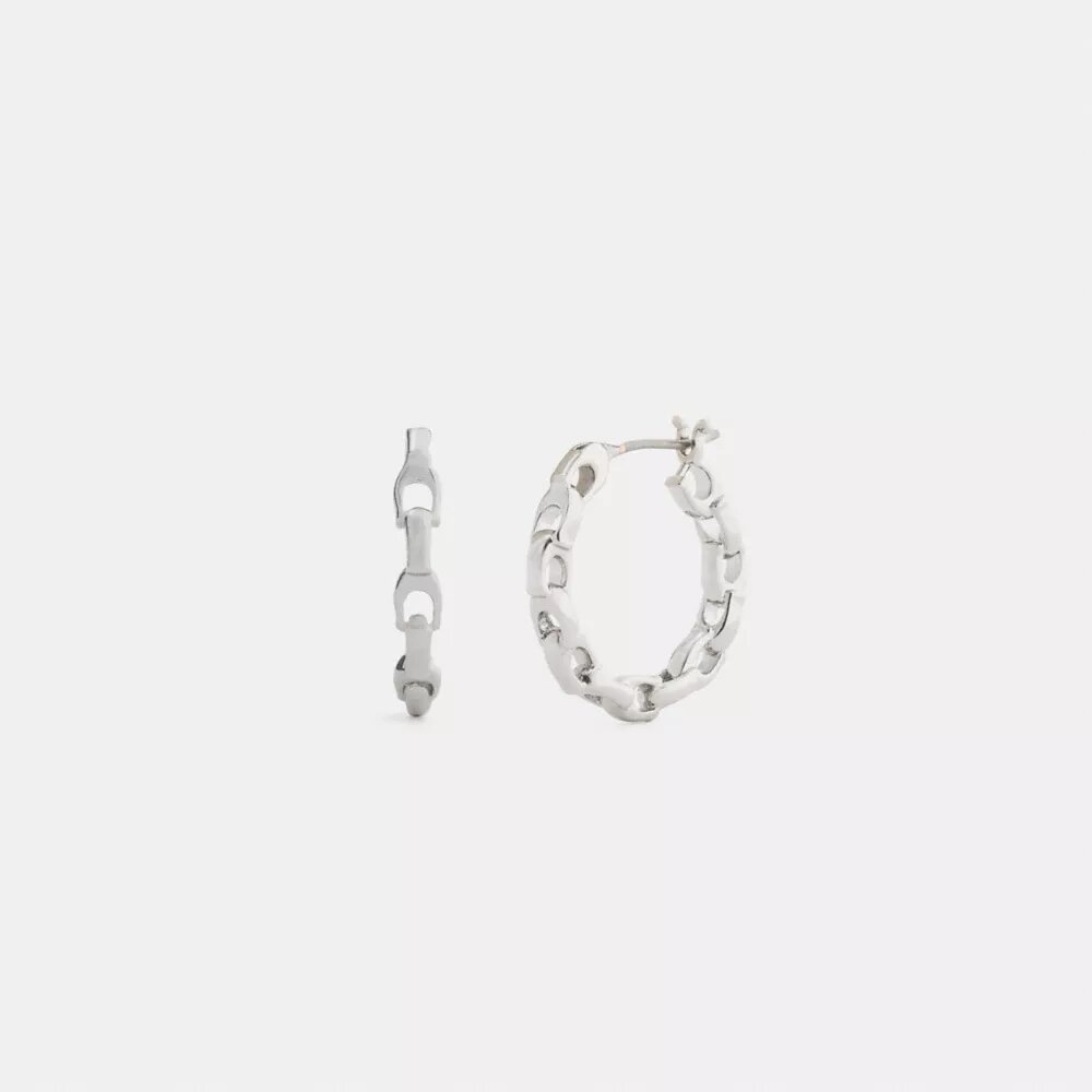 Aretes de aro pequeño con eslabones en forma de C