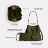 Bolso tipo cubeta Rowan en Signature Canvas