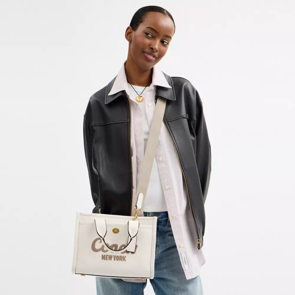 Bolso tipo Tote Cargo 26