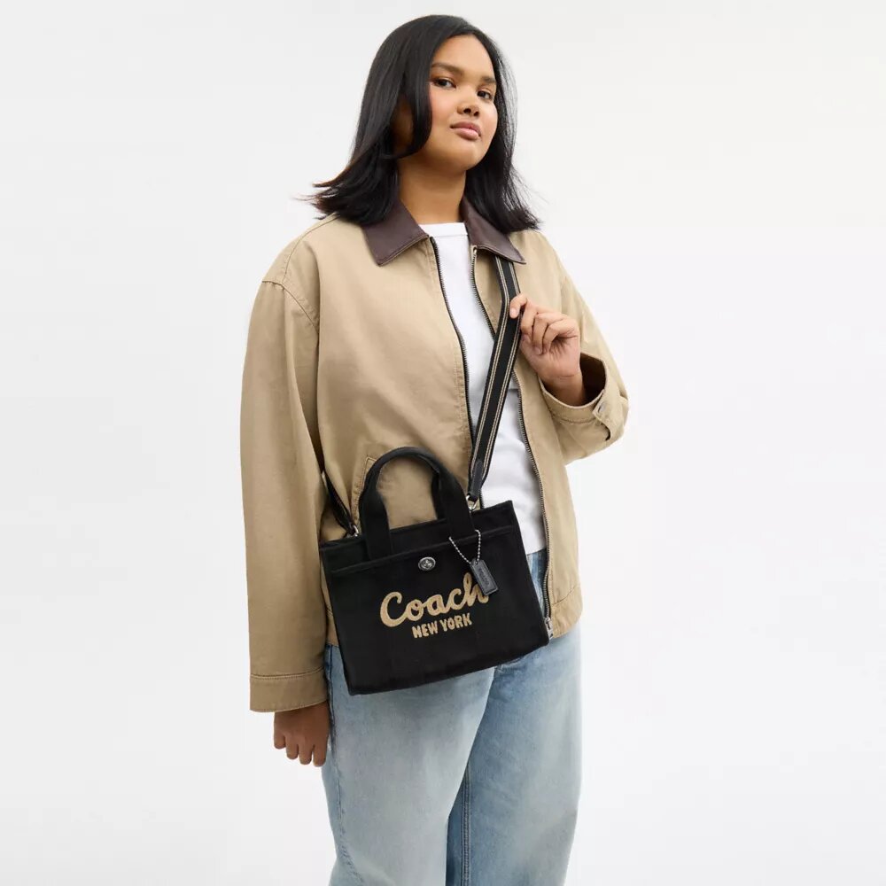 Bolso tipo Tote Cargo 26