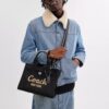 Bolso tipo Tote Cargo 26