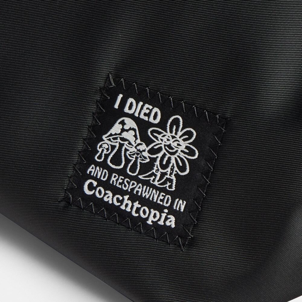 Bolsos Tote con lazo «Loop» de Coachtopia