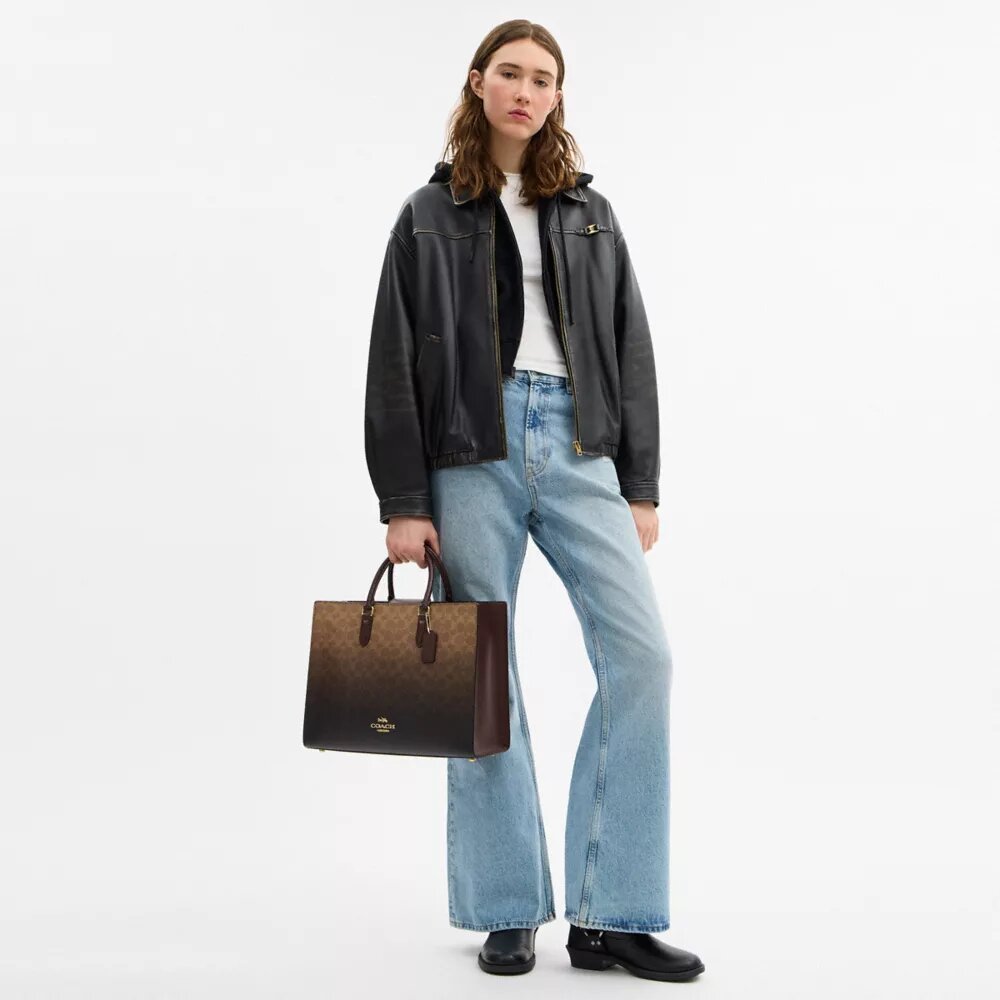 Bolsos Tote Maggie en Signature Canvas con efecto degradado