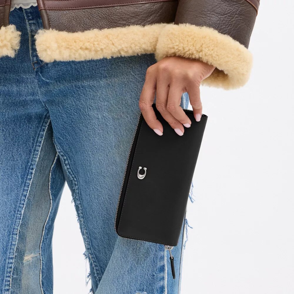 Cartera delgada tipo acordeón con cremallera Essential