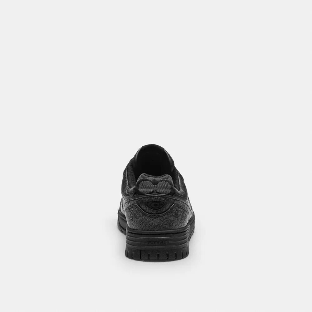 Zapatillas Soho en el estilo característico